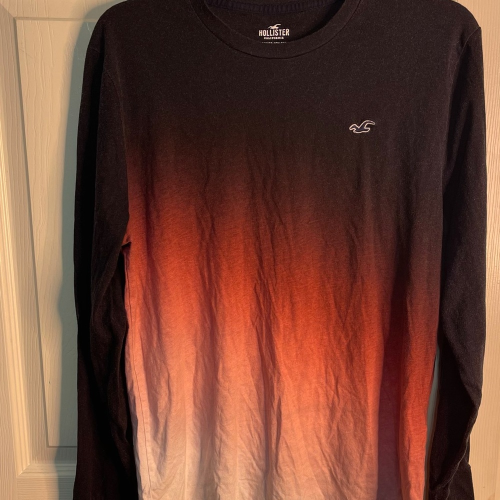 Red black and white Hollister Tee